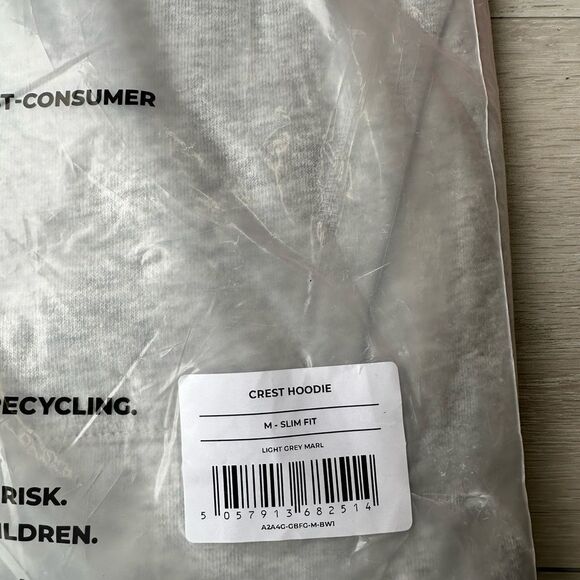 Gymshark CREST OVERSIZED HOODIE gray size medium slim fit NWT in packaging - Picture 7 of 7